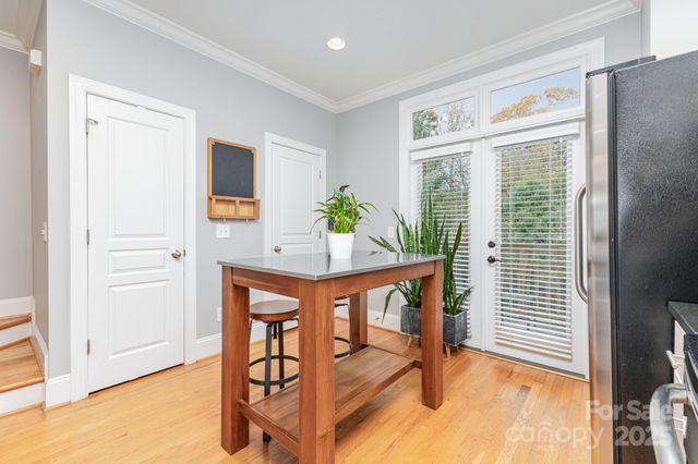 239 N Dotger Avenue N F-7, Charlotte, NC 28207