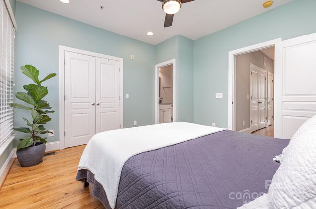 239 N Dotger Avenue N F-7, Charlotte, NC 28207