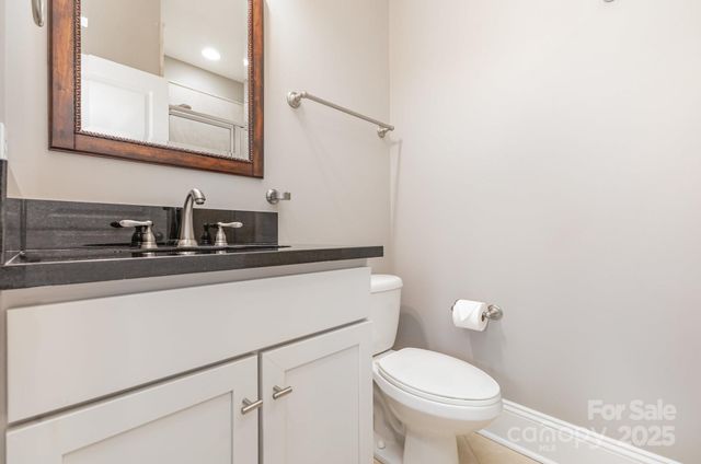 239 N Dotger Avenue N F-7, Charlotte, NC 28207