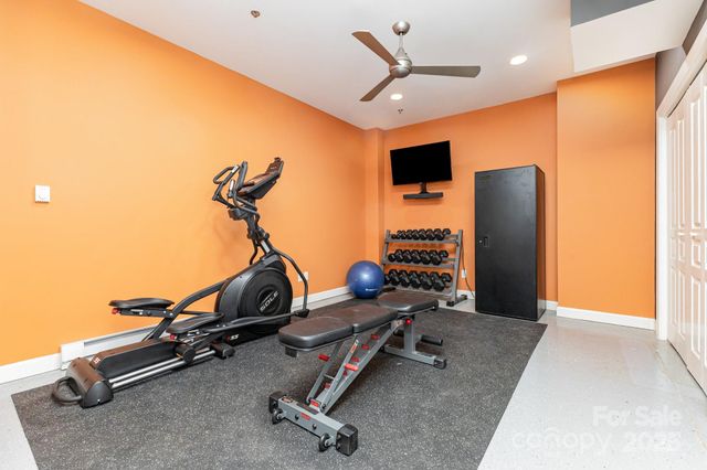 239 N Dotger Avenue N F-7, Charlotte, NC 28207