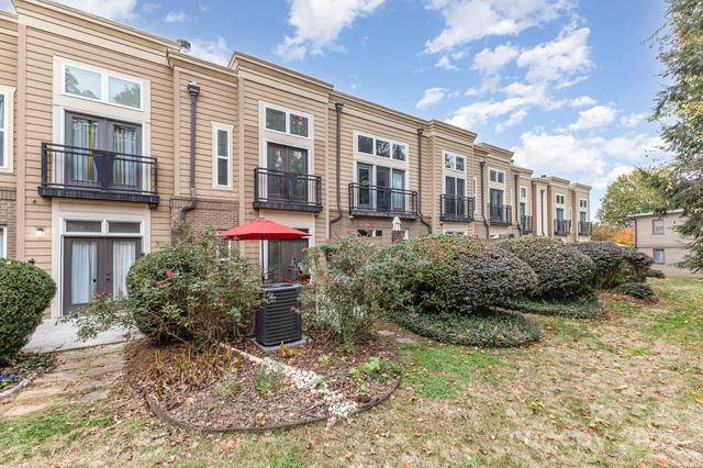 239 N Dotger Avenue N F-7, Charlotte, NC 28207