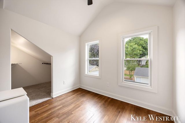 930 Powers Avenue NW, Grand Rapids, MI 49504