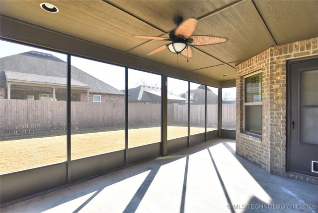 13503 S Oak Court, Glenpool, OK 74033