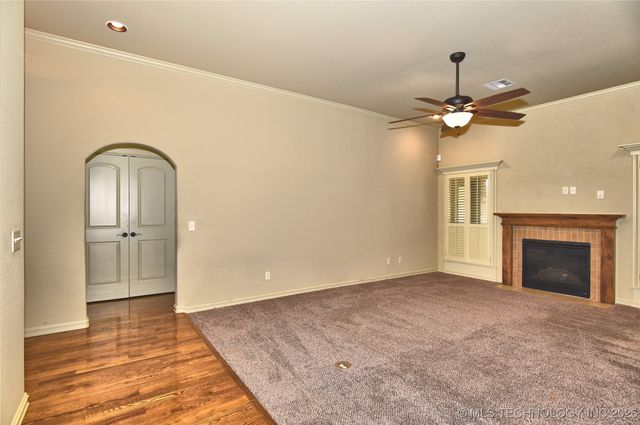 13503 S Oak Court, Glenpool, OK 74033