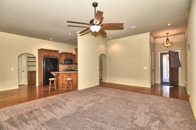 13503 S Oak Court, Glenpool, OK 74033