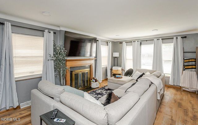 3517 Douglas Road, Toledo, OH 43606