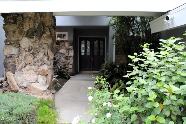 9642 Yolanda Avenue, Northridge, CA 91324