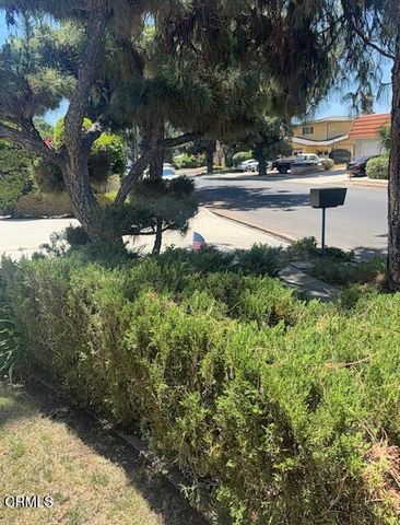9642 Yolanda Avenue, Northridge, CA 91324