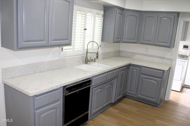 9642 Yolanda Avenue, Northridge, CA 91324