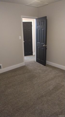 8118 E Hildale Street, Detroit, MI 48234