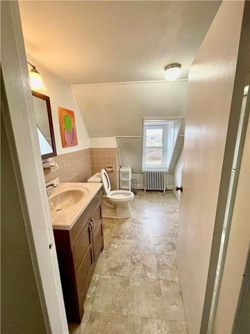 313 Berkeley Avenue 3, Middletown, RI 02842
