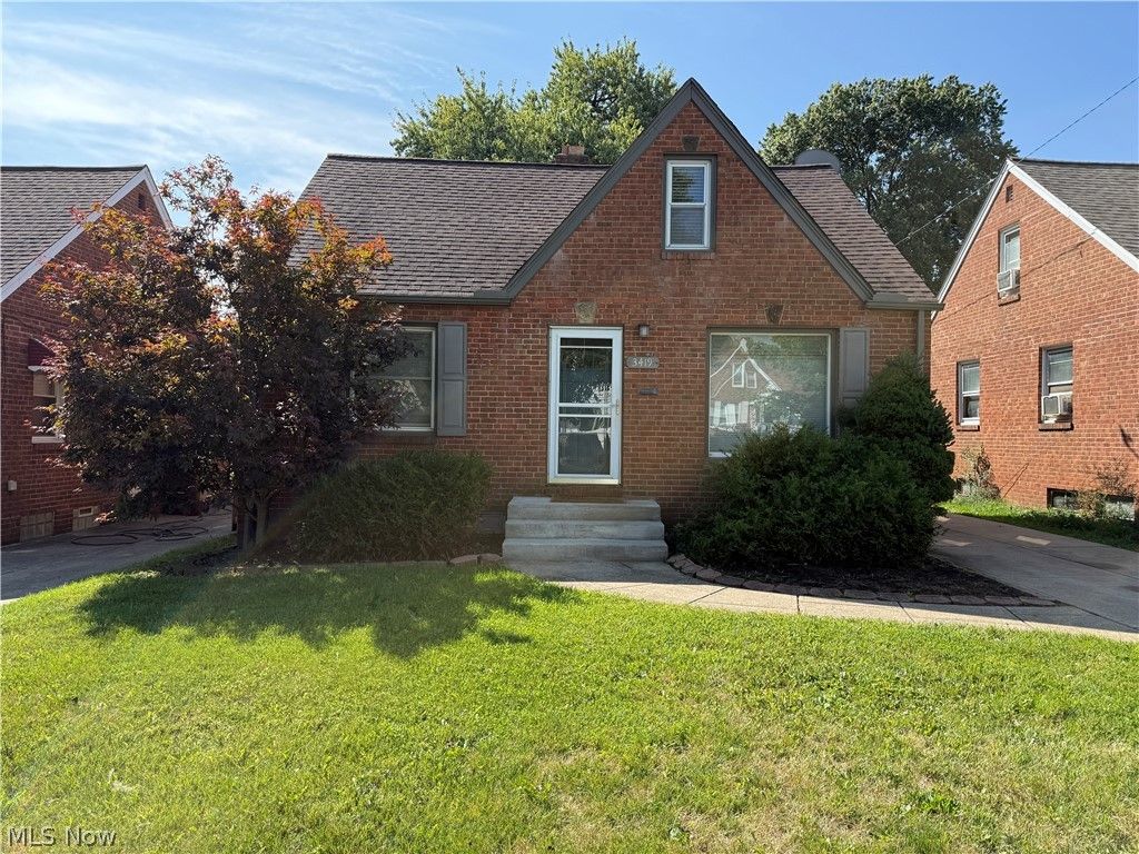 3419 Grovewood Avenue, Parma, OH 44134