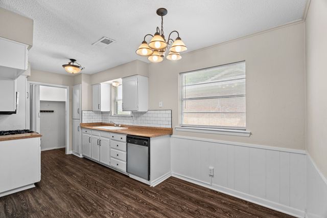 5812 Haney Drive, Watauga, TX 76148
