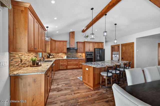 704 N DUNDEE DR, Post Falls, ID 83854