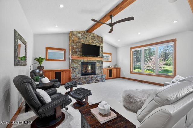 704 N DUNDEE DR, Post Falls, ID 83854