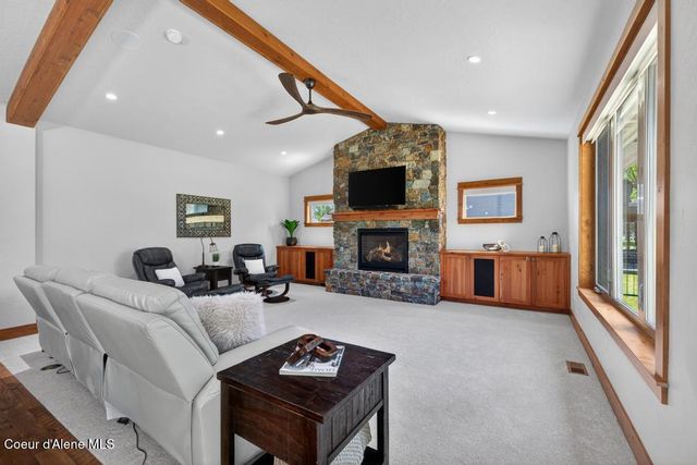 704 N DUNDEE DR, Post Falls, ID 83854