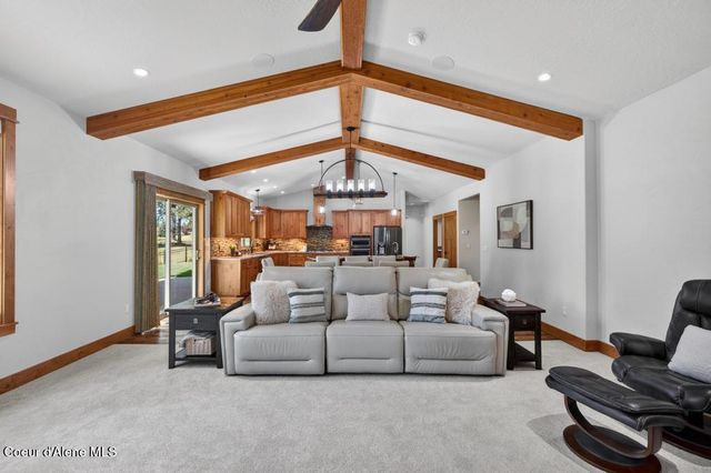 704 N DUNDEE DR, Post Falls, ID 83854