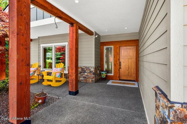 704 N DUNDEE DR, Post Falls, ID 83854
