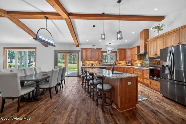 704 N DUNDEE DR, Post Falls, ID 83854