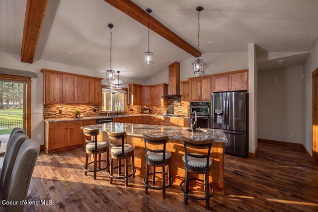 704 N DUNDEE DR, Post Falls, ID 83854