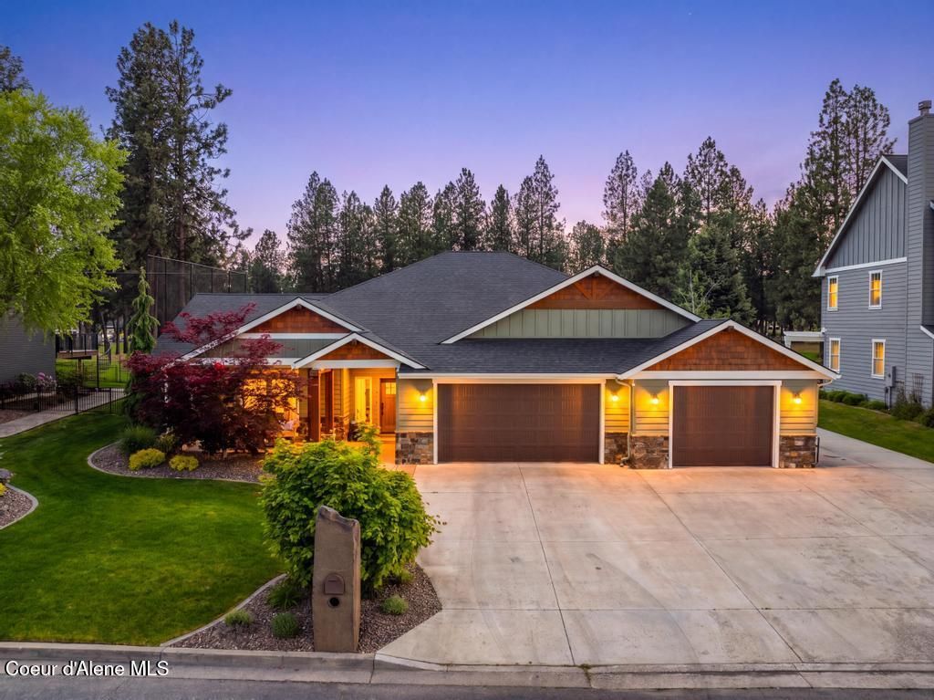 704 N DUNDEE DR, Post Falls, ID 83854