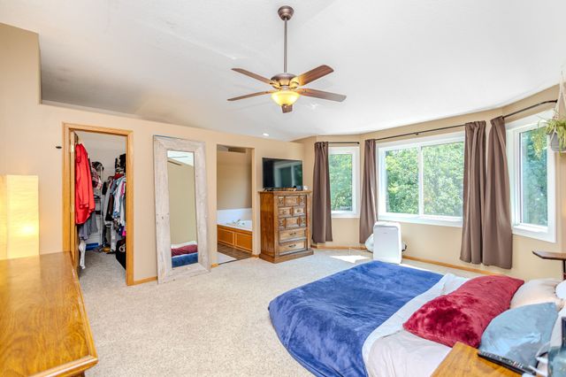 5509 Kings Row, Johnston, IA 50131