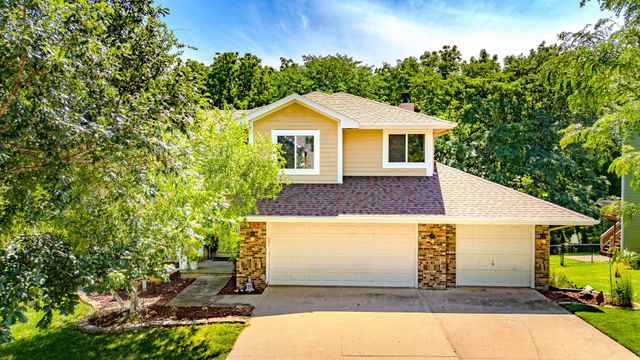 5509 Kings Row, Johnston, IA 50131