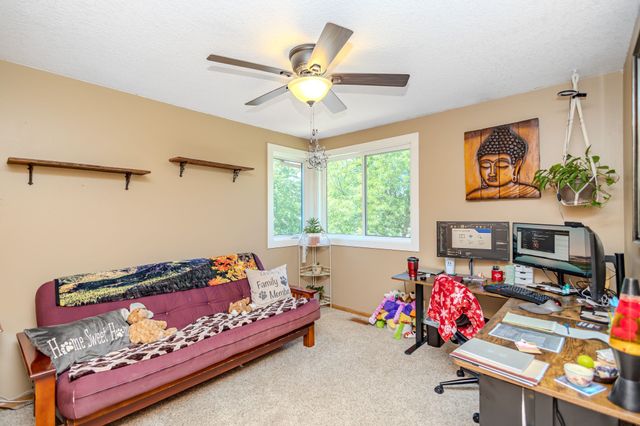 5509 Kings Row, Johnston, IA 50131