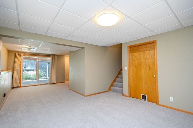 5509 Kings Row, Johnston, IA 50131
