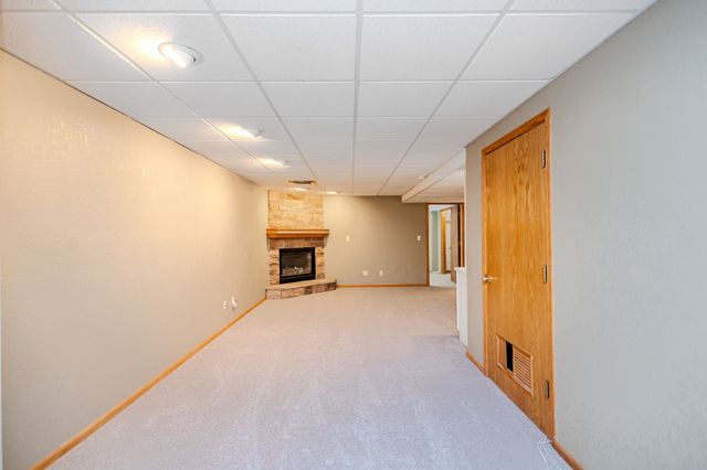5509 Kings Row, Johnston, IA 50131