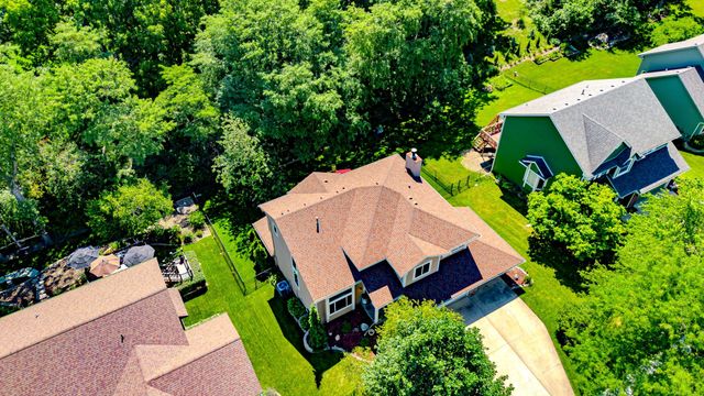 5509 Kings Row, Johnston, IA 50131