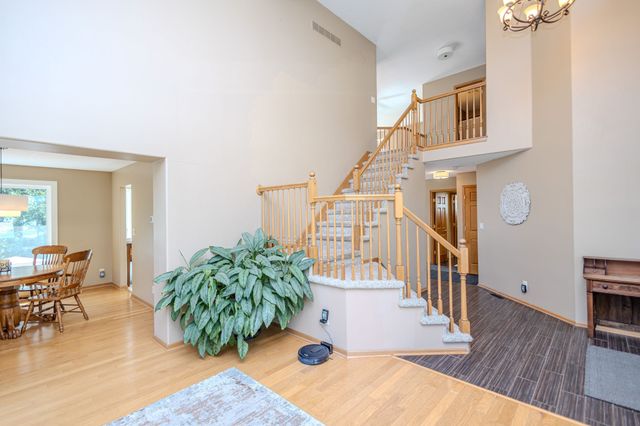 5509 Kings Row, Johnston, IA 50131