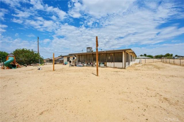 18251 Hiawatha Road, Apple Valley, CA 92307