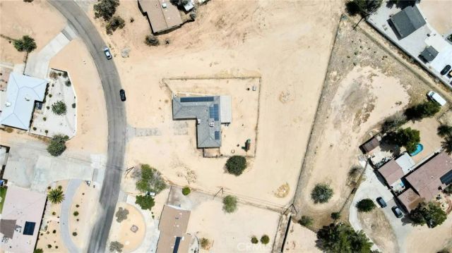 18251 Hiawatha Road, Apple Valley, CA 92307