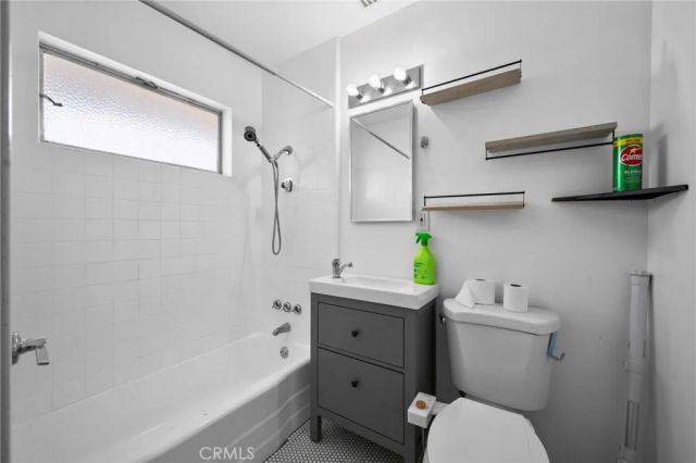 18251 Hiawatha Road, Apple Valley, CA 92307