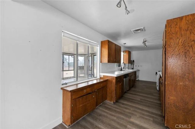 18251 Hiawatha Road, Apple Valley, CA 92307