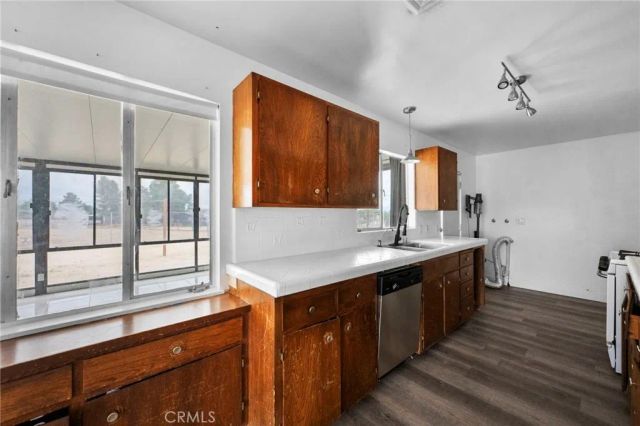 18251 Hiawatha Road, Apple Valley, CA 92307