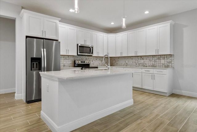 959 11TH AVENUE, Deland, FL 32724