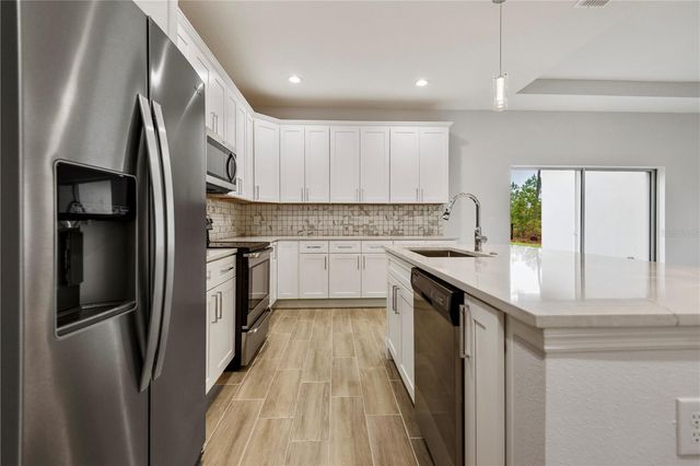 959 11TH AVENUE, Deland, FL 32724