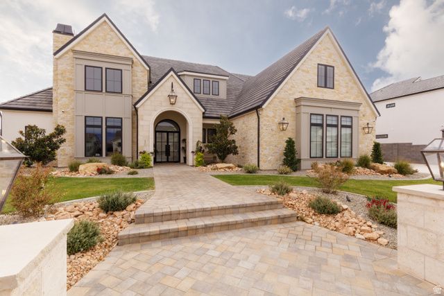 3384 E SEEGMILLER DR, St. George, UT 84790