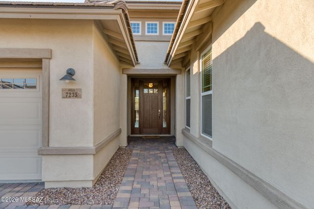 7235 W Secret Bluff Pass, Marana, AZ 85658