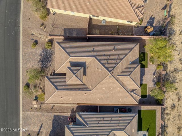 7235 W Secret Bluff Pass, Marana, AZ 85658