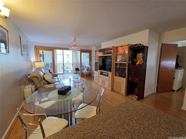 2474 Kapiolani Boulevard 504, Honolulu, HI 96826