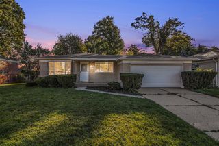 9916 Hemingway, Redford, MI 48239