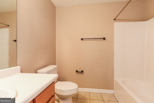 6944 Red Bone Way, Lithonia, GA 30038