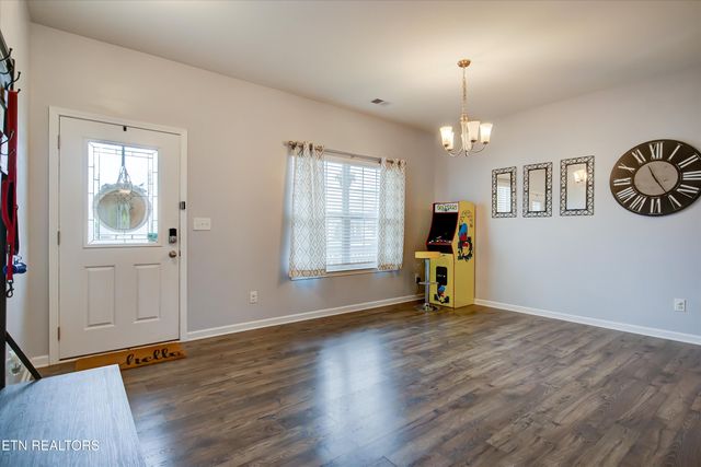 1242 Bill Wallace Drive, Friendsville, TN 37737