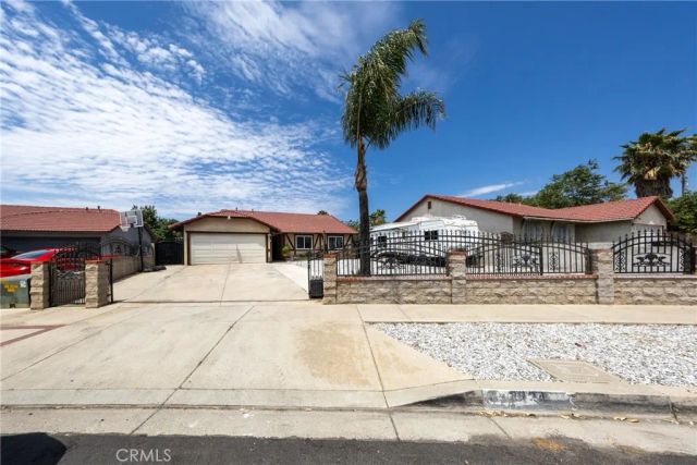 8934 Sultana, Fontana, CA 92335