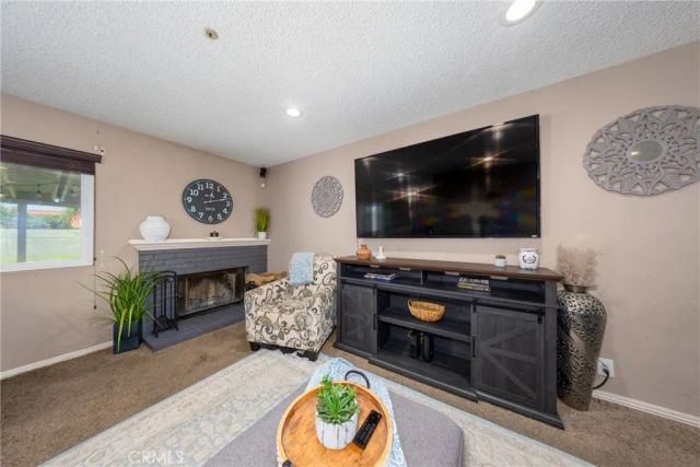 8934 Sultana, Fontana, CA 92335