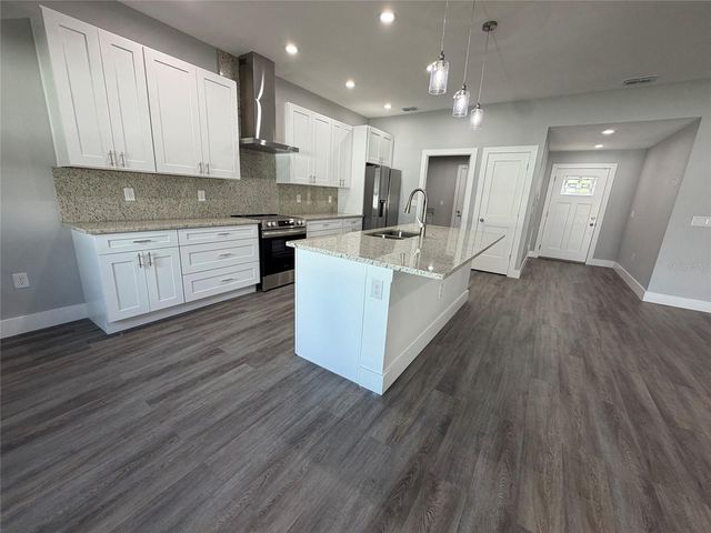 11734 ORANGE COURT, Dade City, FL 33525