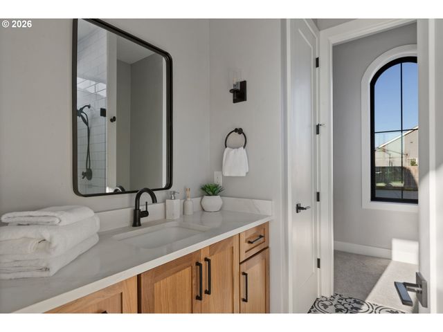 14014 Nw 57TH Ave, Vancouver, WA 98685